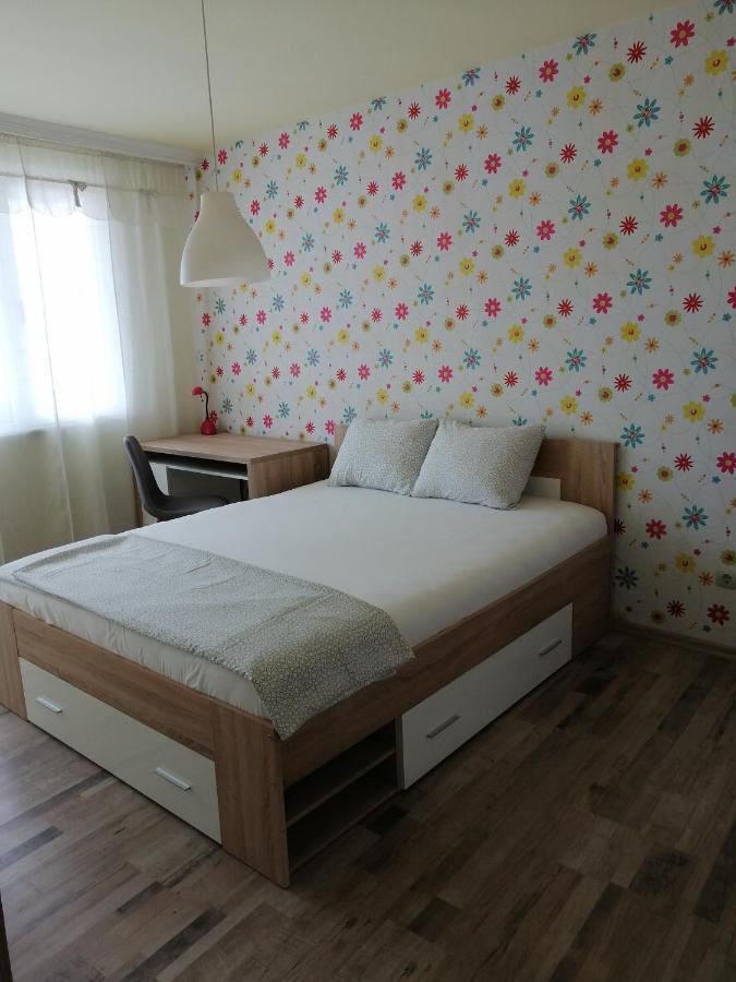 Yanakiev'S Central Apartment Burgas Esterno foto